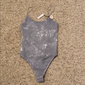 Forever 21 Grey and white tie dye bodysuit